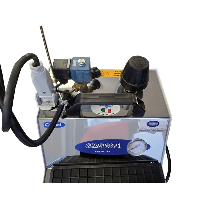 Wytwornica pary 1.5l Comel Comeleco ze szczotką parową Speedy, z gniazdem zewnętrznym