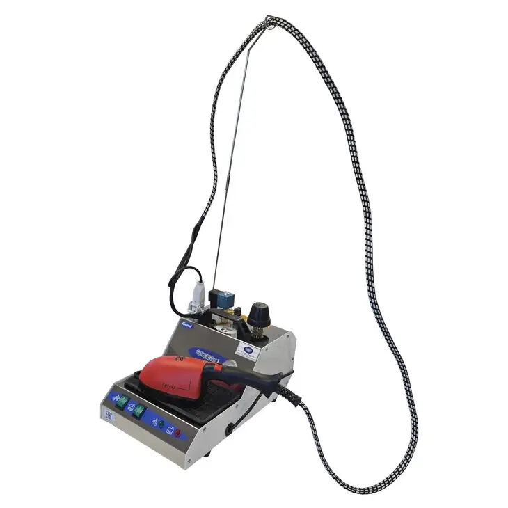 Wytwornica pary 1.5l Comel Comeleco ze szczotką parową Speedy, z gniazdem zewnętrznym